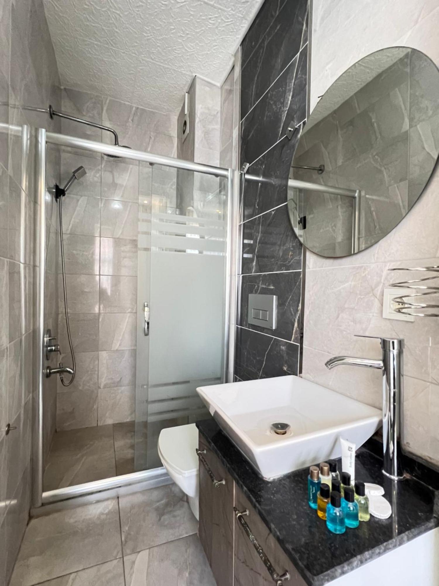 Taksim Brand Suit Hotel Istanbul Luaran gambar